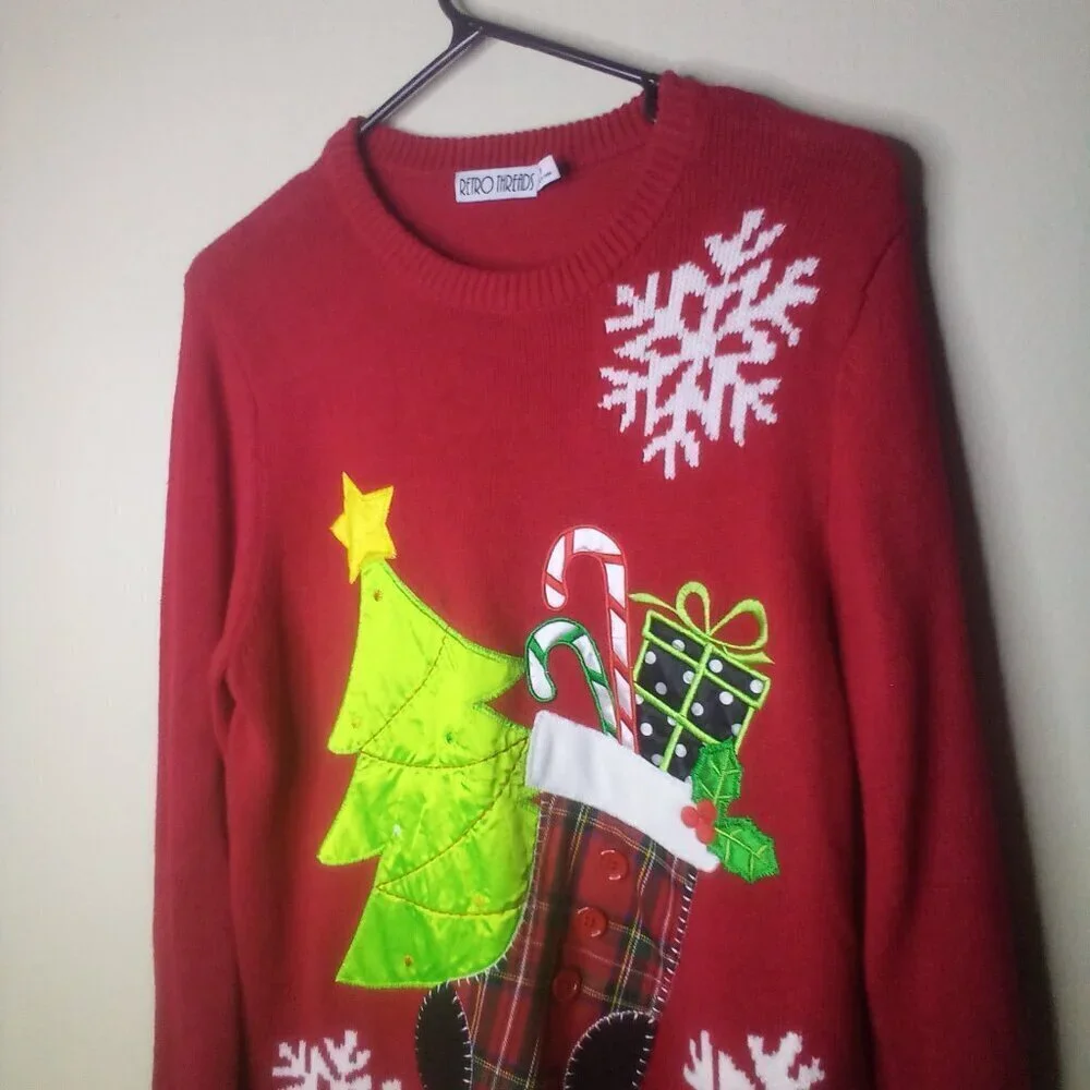 Retro Threads Sweater Christmas Holiday S Women  Long Sleeve Tree Stocking
